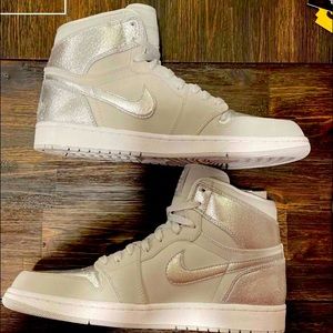 Air Jordan 1 one Anniversary - 2010 Hi Silver SZ 12 dead stock. 100% Authentic